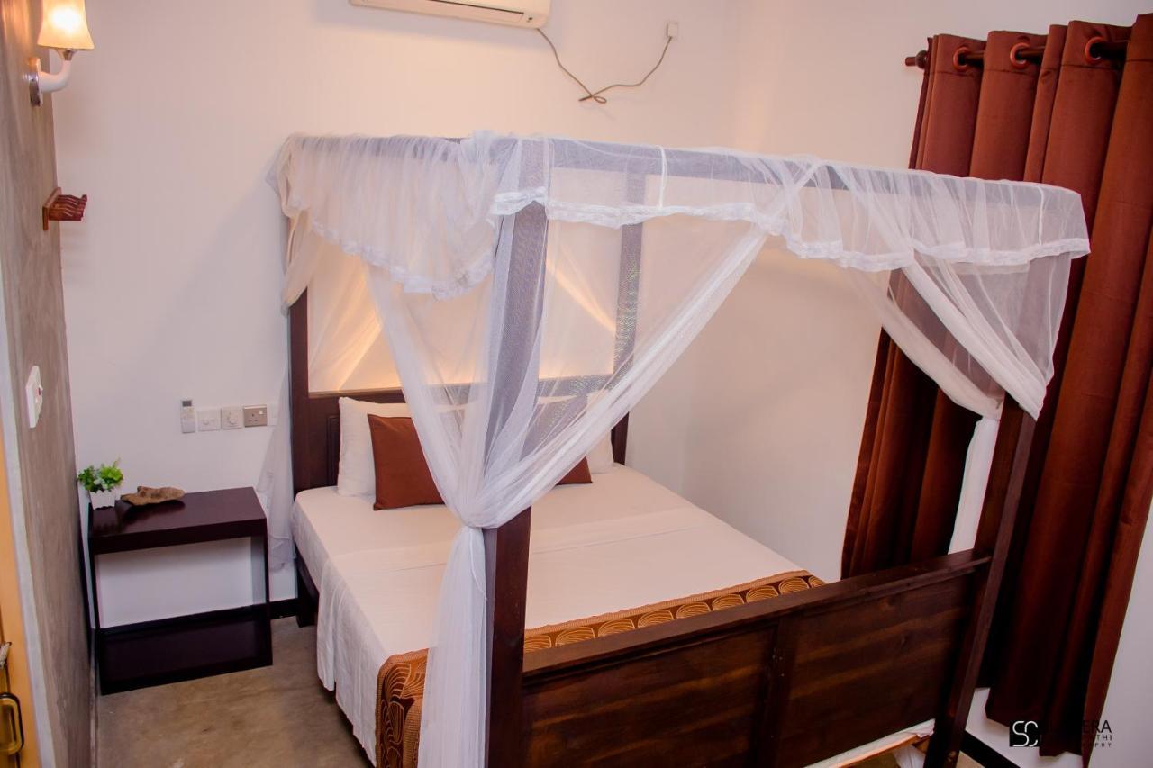 Bed and Breakfast Blooming Polhena Матара Экстерьер фото
