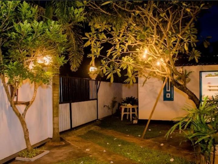 Bed and Breakfast Blooming Polhena Матара Экстерьер фото